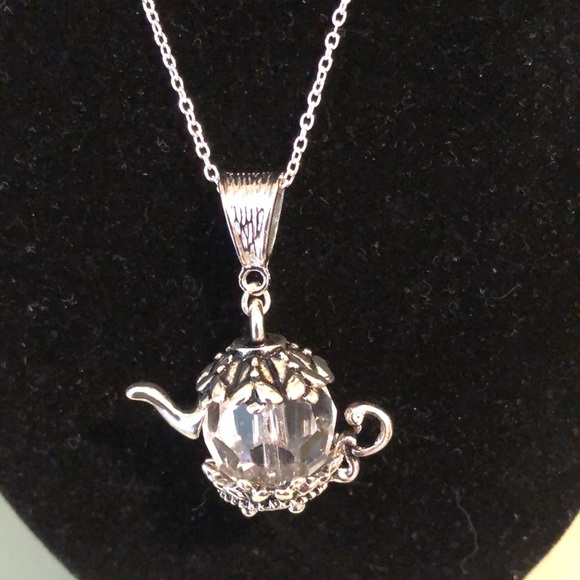 - Tea Pot Necklace - Picture 8 of 8